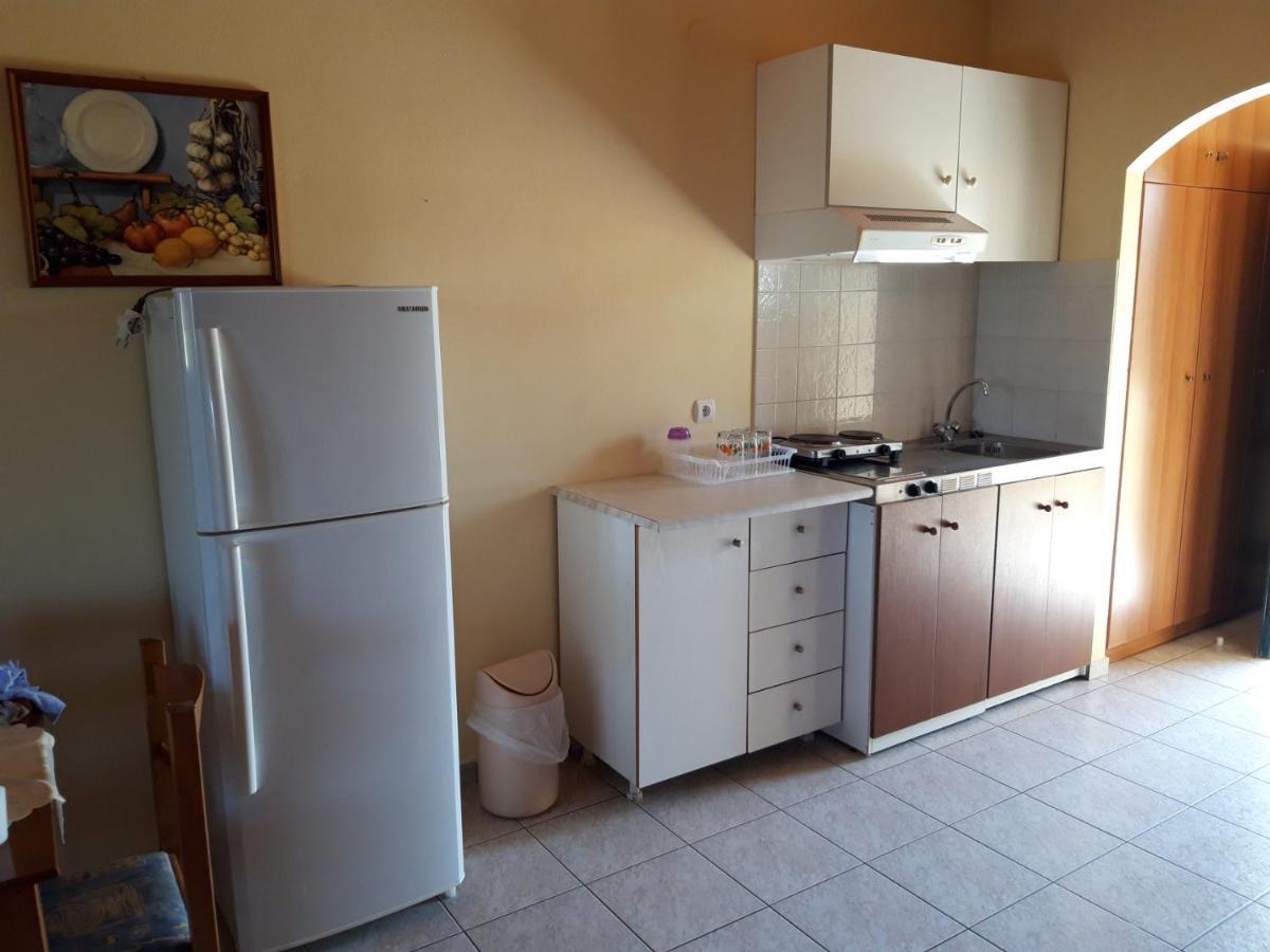 Odysseas Rooms Kalo Nero Екстериор снимка