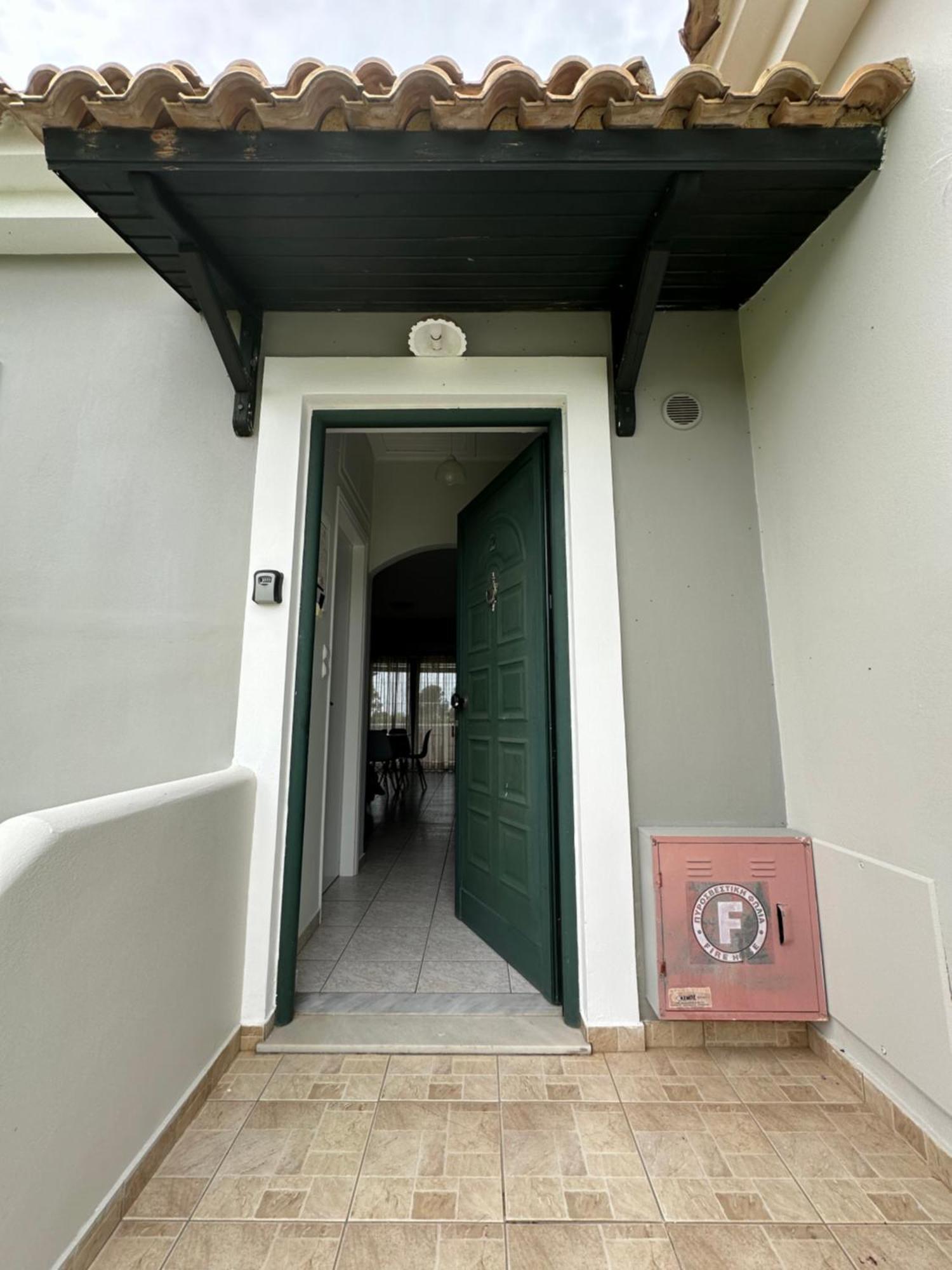 Odysseas Rooms Kalo Nero Екстериор снимка