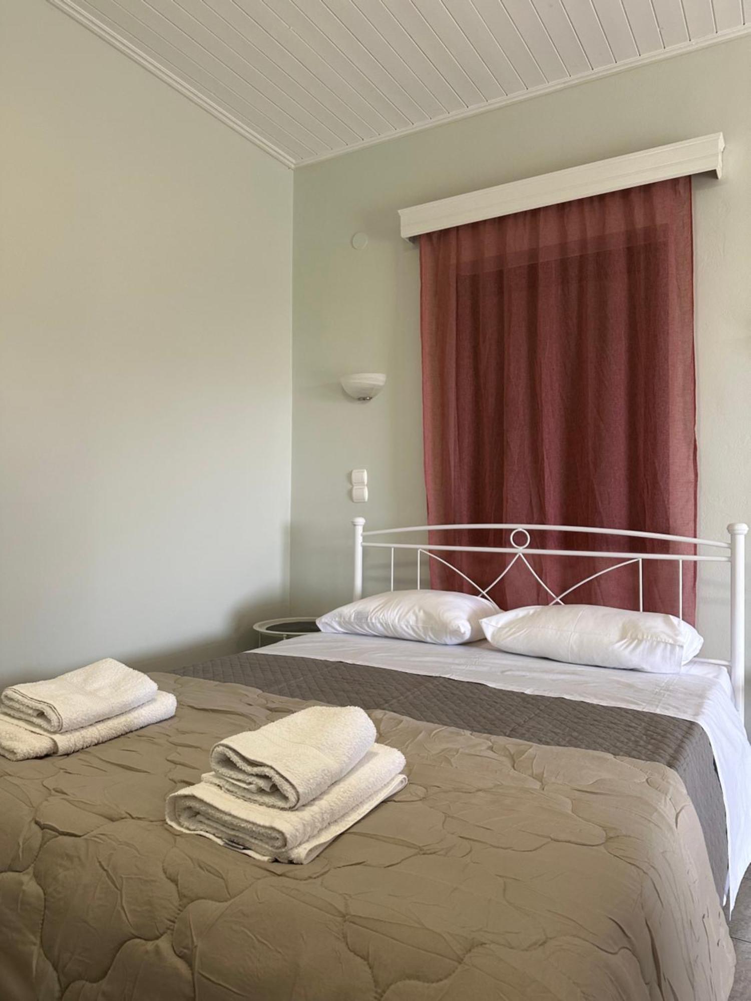 Odysseas Rooms Kalo Nero Екстериор снимка